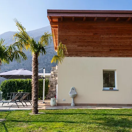 Mia Isola With View, Garden And Swimming Pool *